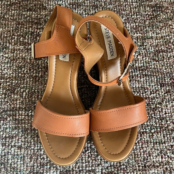 Steve Madden Candis Cognac Leather Wedge Sandal Size 9 - Picture 6 of 9